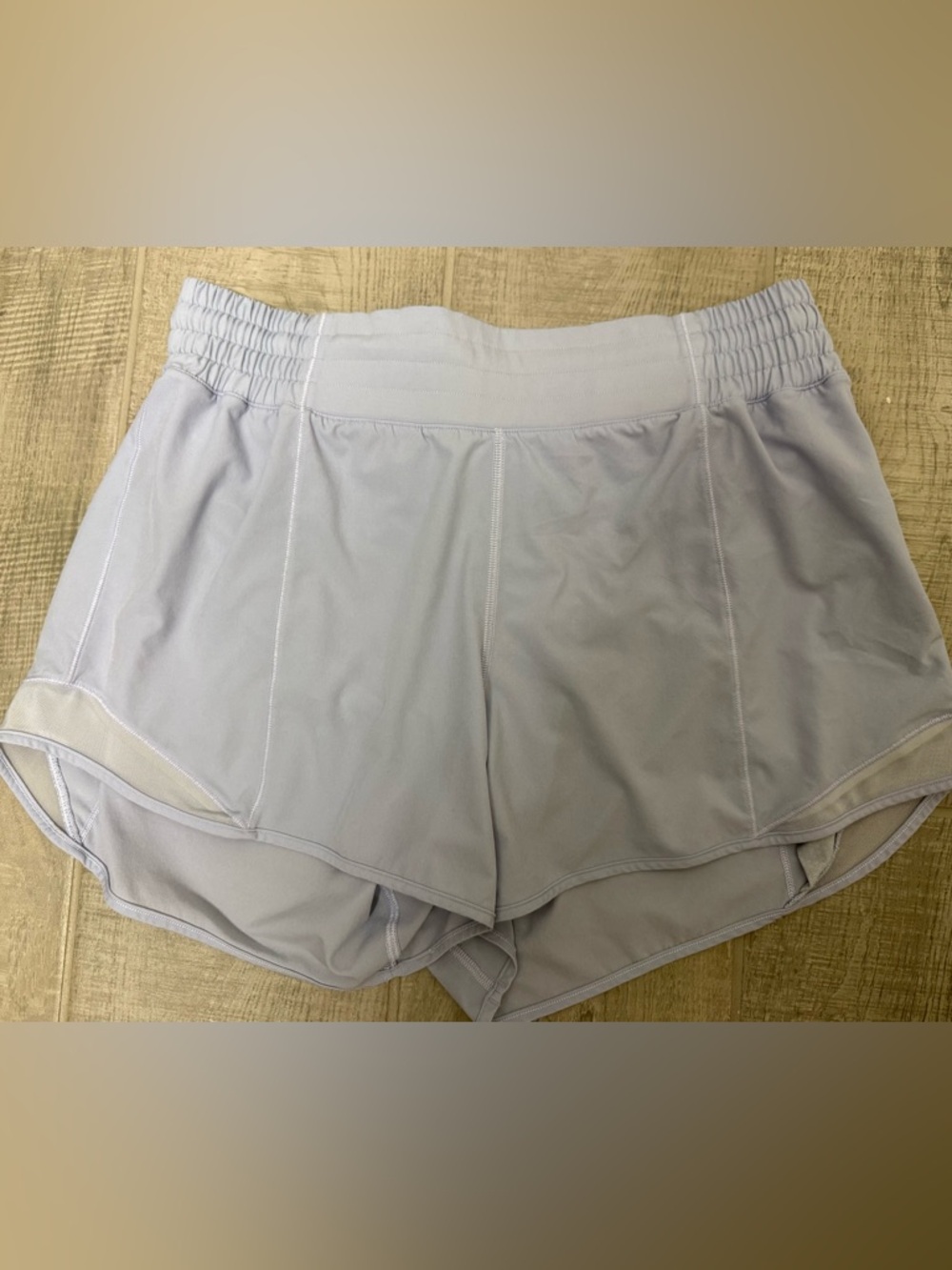 Lululemon Hotty Hot HR Shorts 4” Lined Serene Blue Size 10